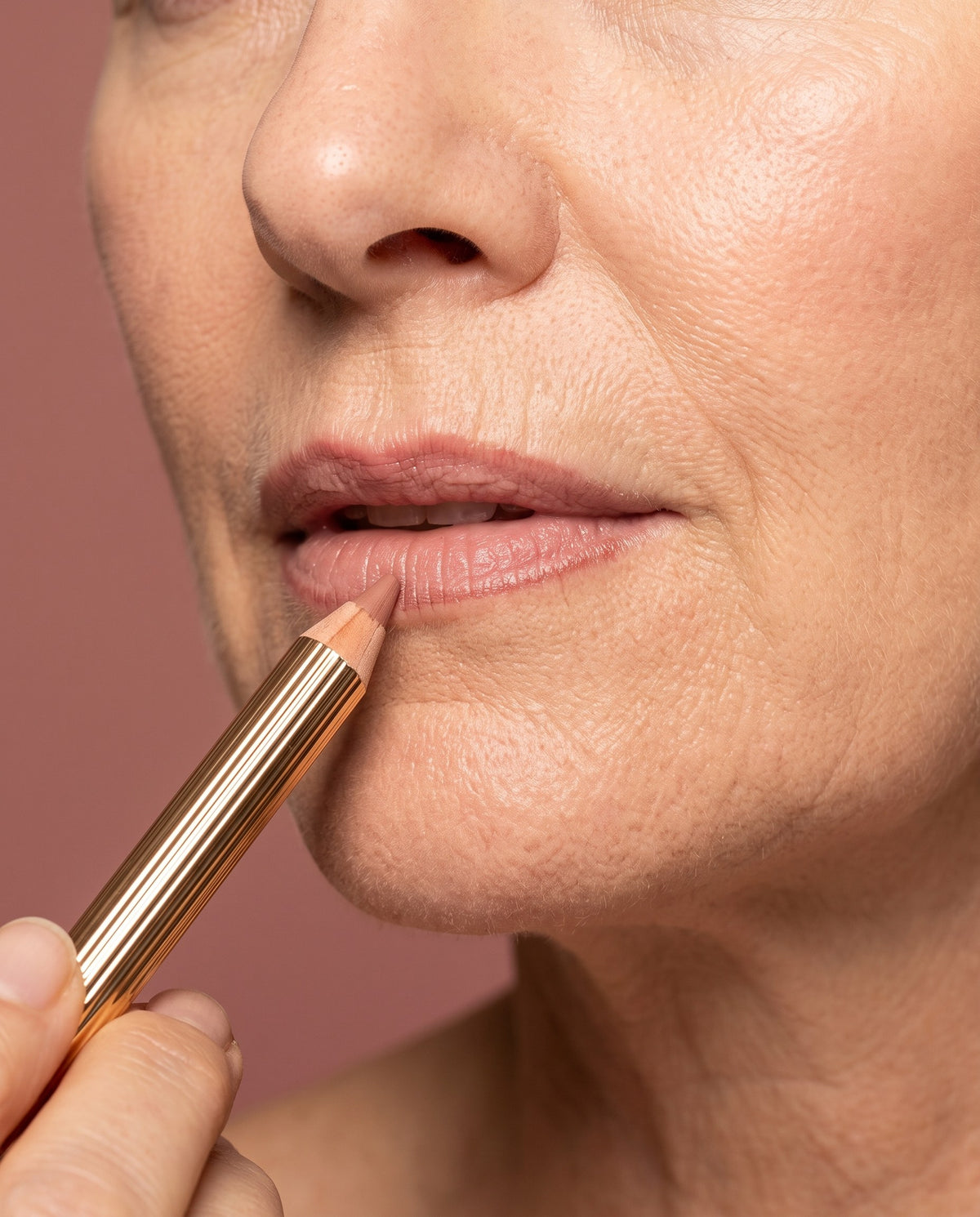 Invisible Lip Liner